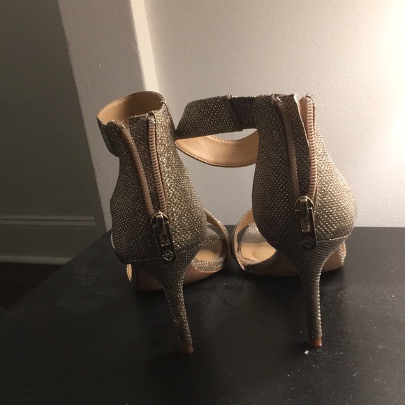 Antonio Melani Gold Sparkly Stiletto High Heels - Picture 4 of 5